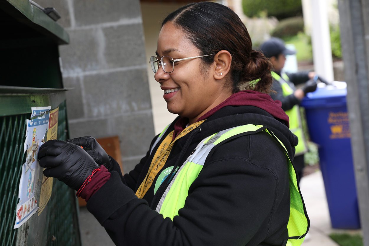 New bin decals make recycling easier, addressing inequities | Metro