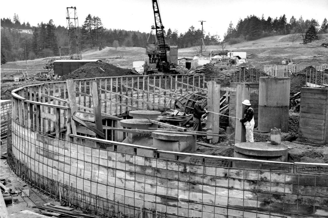 Historical photo of Oregon Zoo construction