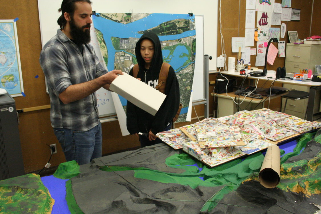 photo of George Middle School students constructing 3D map of North Portland peninsula